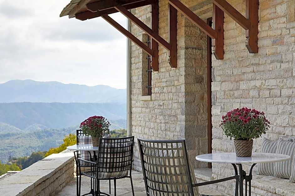 MounTrace Suites & SPA