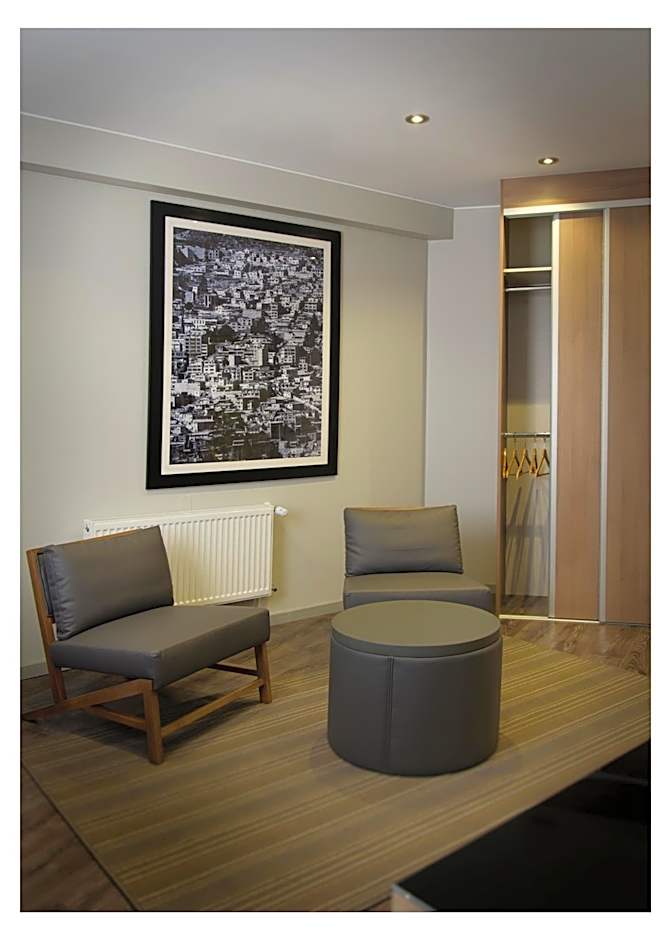 Casa Grande Suites