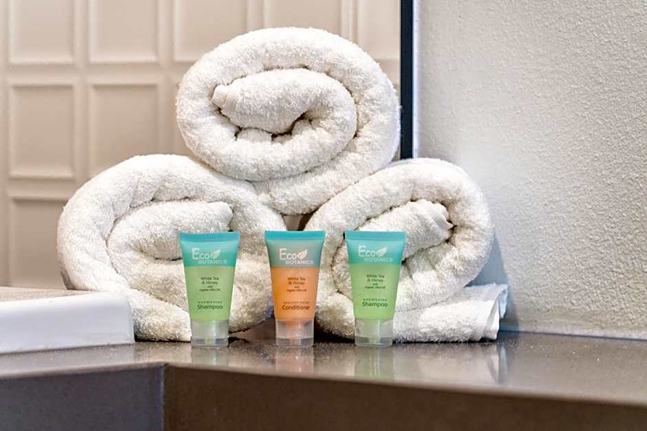 Aspire Inn Studios & Spas