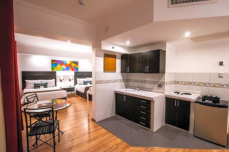 El Polo Apart Hotel & Suites