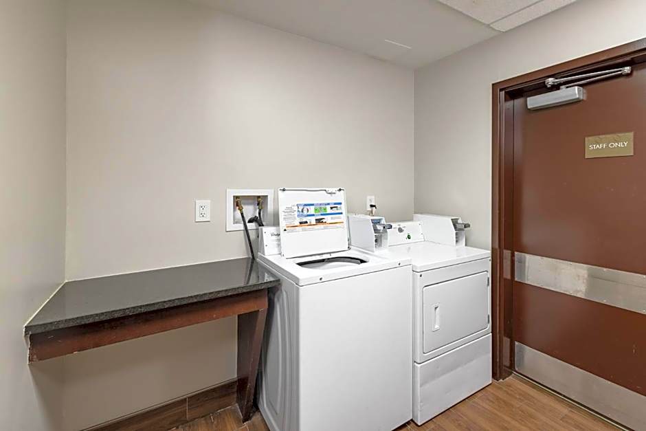 Comfort Suites Perrysburg