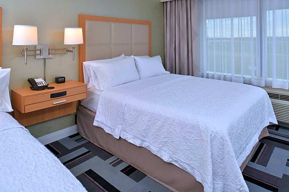 Hampton Inn By Hilton & Suites Ames, IA