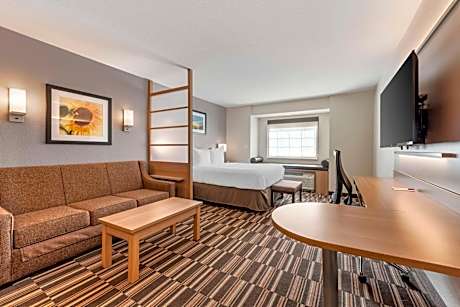 Queen Suite with Sofa Bed