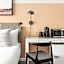 Leland Hotel