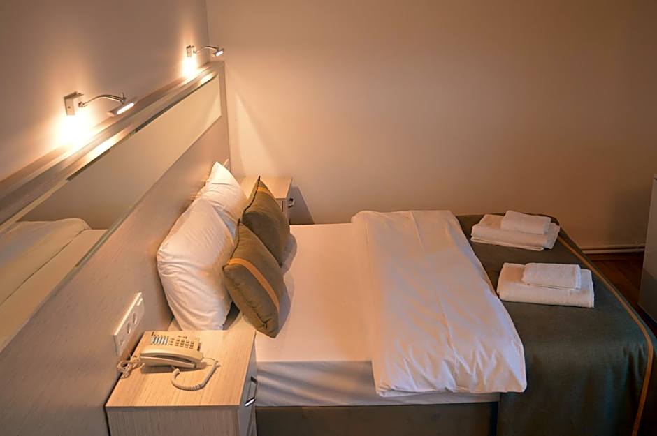 Yakamoz Otel
