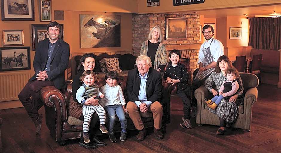 Horse & Jockey Hotel