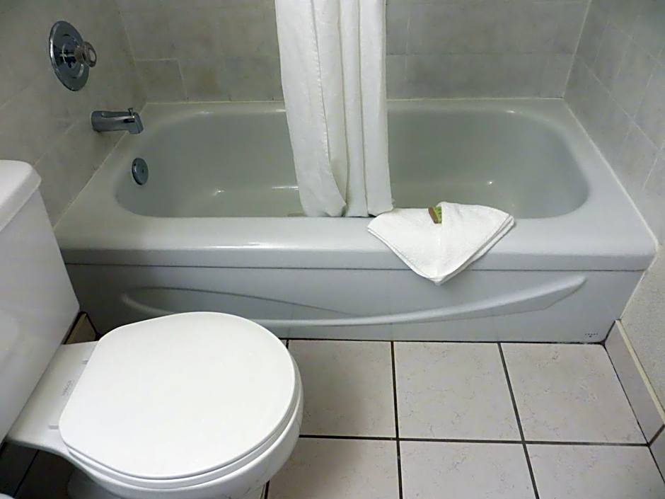 Super 8 by Wyndham Abbotsford BC