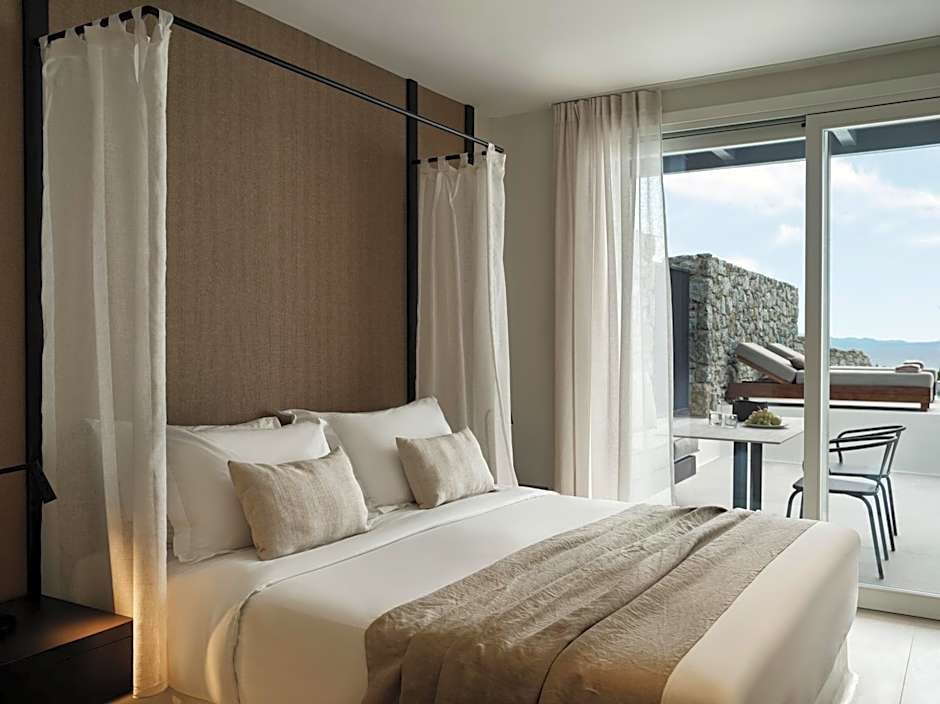 Ezio Bo Luxury Living