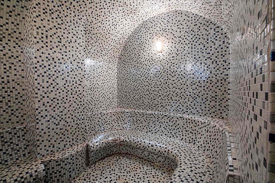 Karpalas City Hotel & Spa