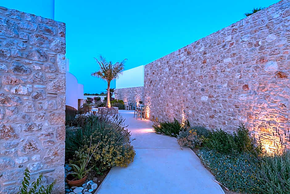 White Pearls-Adults Only Luxury Suites