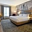 DoubleTree by Hilton St. Louis-Airport