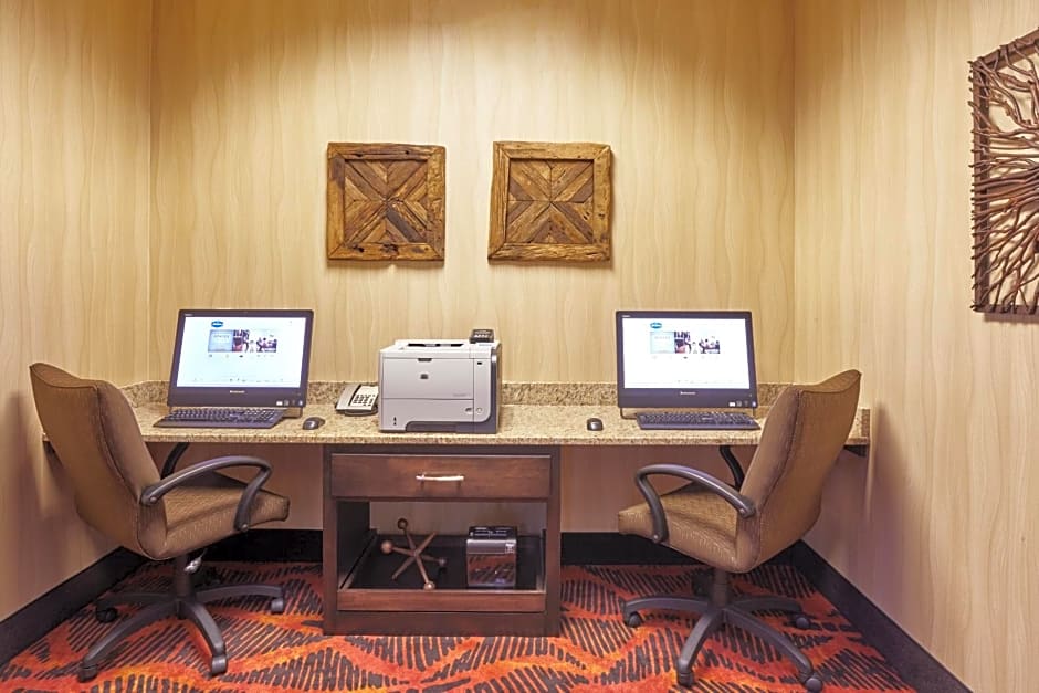 Hampton Inn & Suites Milwaukee/Franklin