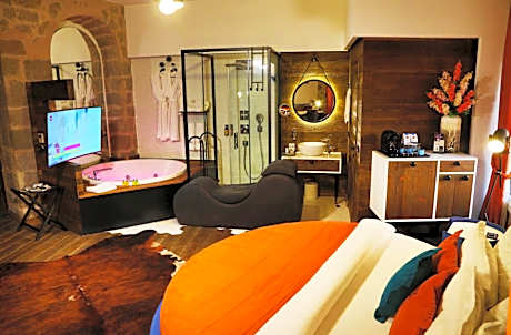 Deluxe queen Room with jacuzzi
