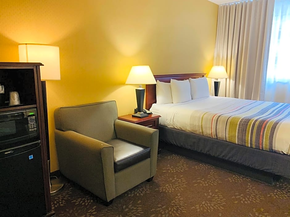 Country Inn & Suites by Radisson, San Jose International Airport, CA