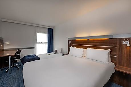 Triple Room with a Double Bed and a Single Bed