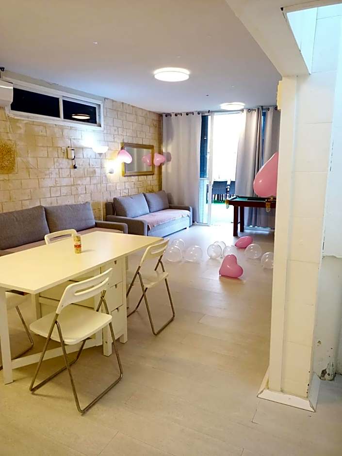 כוכב הים וילה מול הגלים וברכה פרטית סגורה