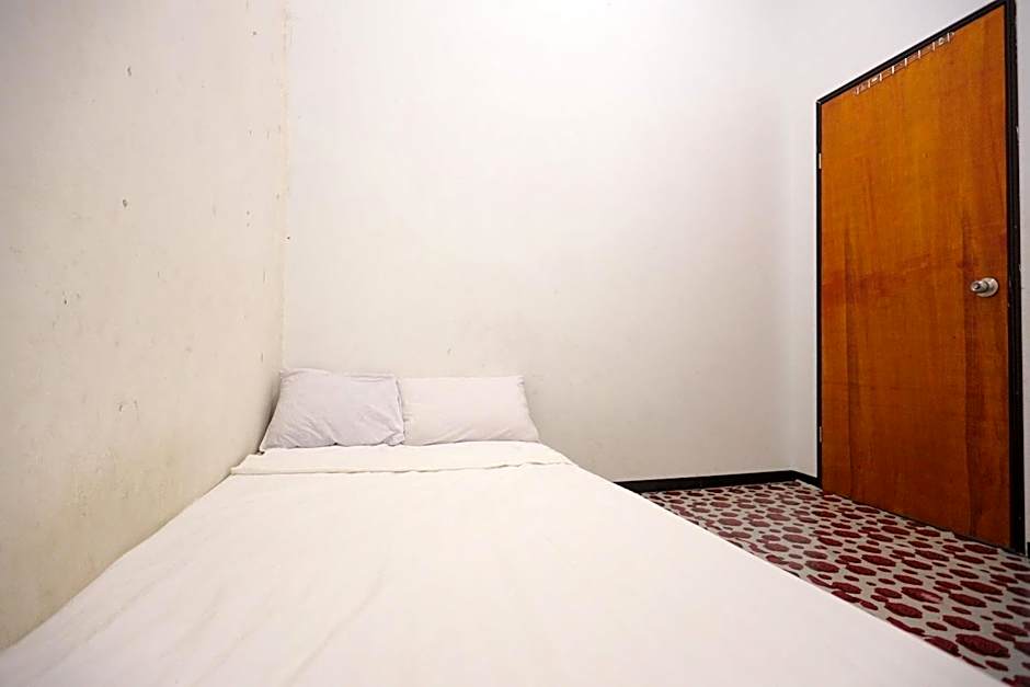 Hotel O Penginapan Mak YesNearTaman Buluh Hang Tuah