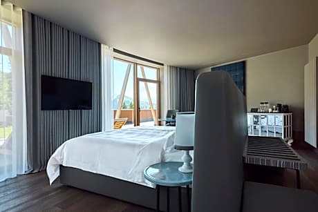 Superior Double or Twin Room with Mountain View