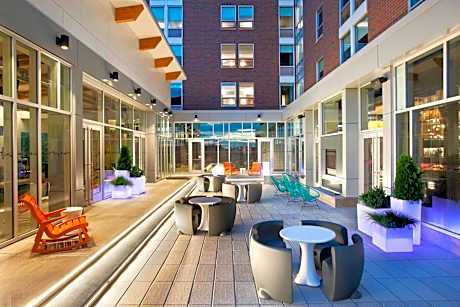 Aloft Syracuse Inner Harbor