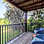 Hog Hollow Country Lodge