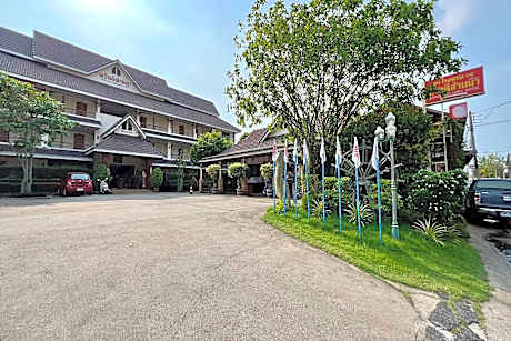 Sawadeelanna Hotel