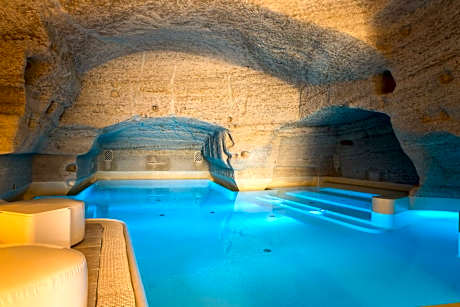 Aquatio Cave Luxury Hotel & SPA