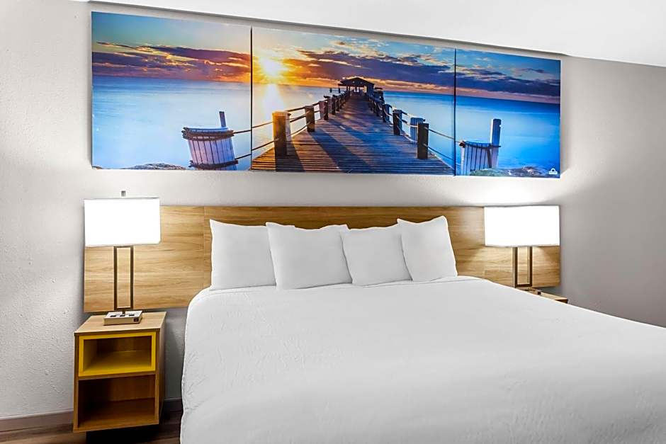 Days Inn by Wyndham Huntington