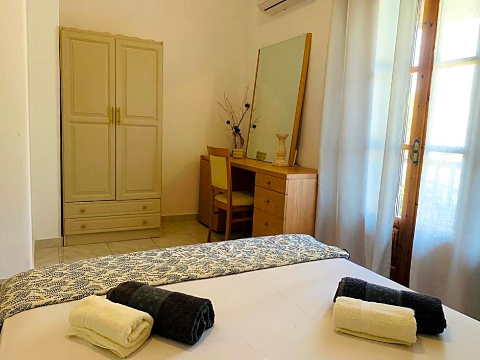 Skopelos Inn