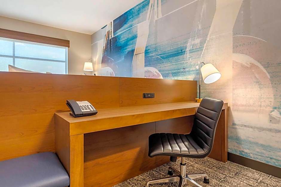 Cambria Hotel Bettendorf - Quad Cities