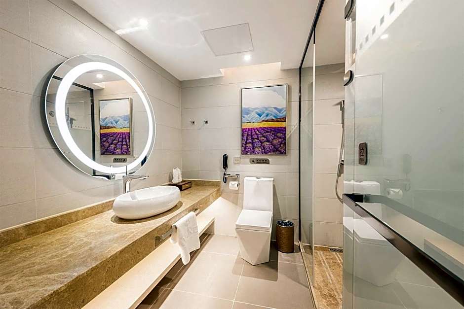 Lavande Hotel Heyuan Avenue Asia's first fountain