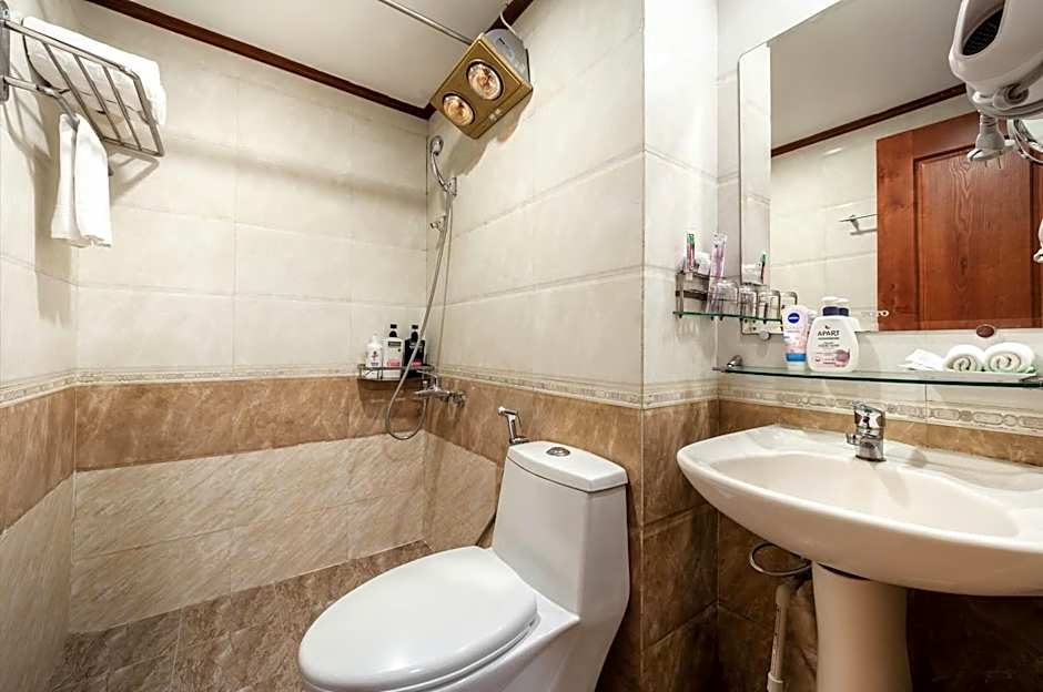 A25 Hotel - 44 Hang Bun