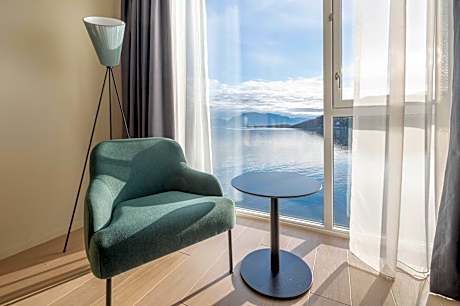 Home Hotel Arcticus