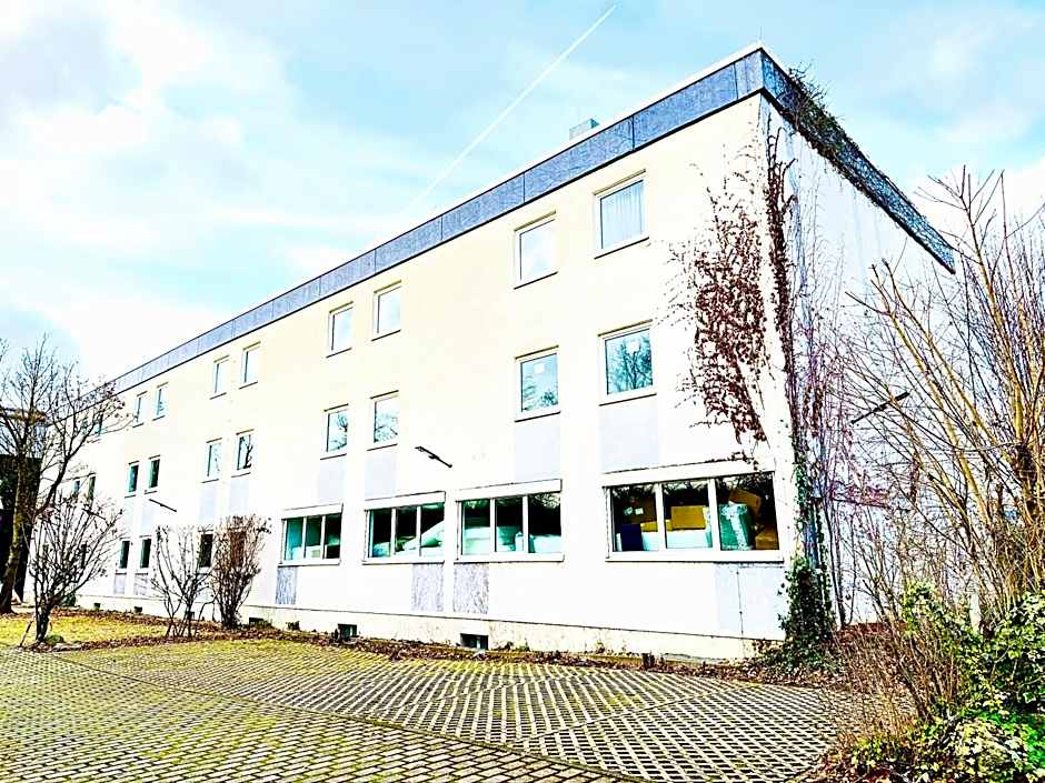 Arthotel Ambassador Wiesbaden - FREE PARKING