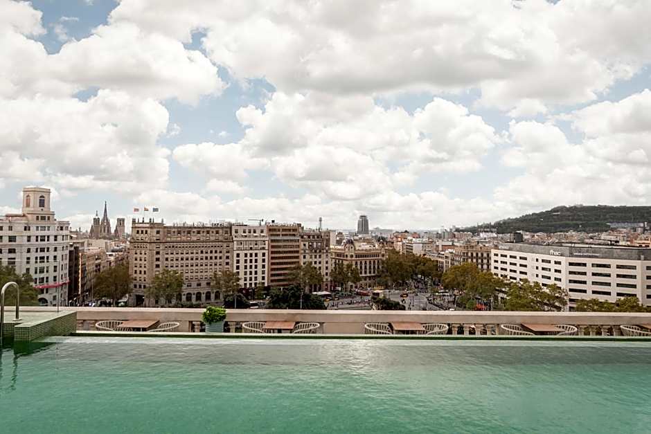 45 Times Barcelona Hotel