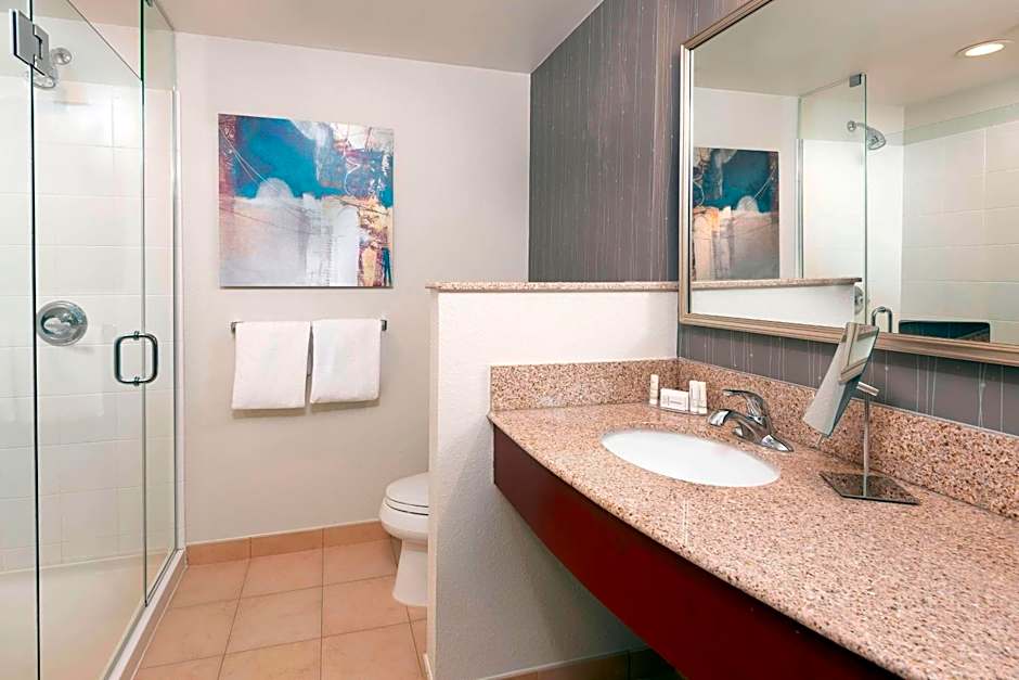 Courtyard by Marriott Fort Wayne Downtown at Grand Wayne Convention Center