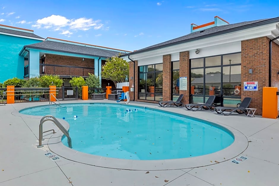 Garnet Inn & Suites, Morehead City near Atlantic Beach