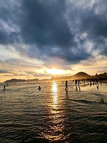 Apartamento Térreo - 40m da Praia - Enseada - Guarujá