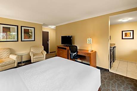 King Room with Kitchenette