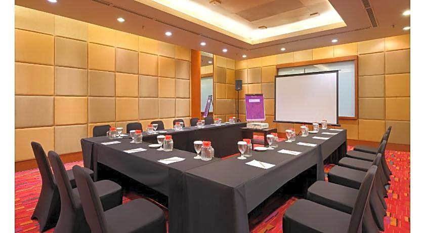 Quest Hotel Simpang Lima - Semarang by ASTON