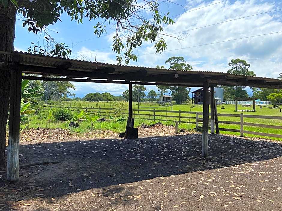 Haras Trevo de Ferro, Praia, Piscina e Campo