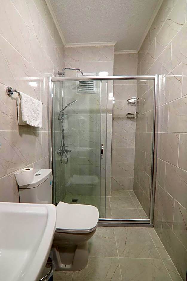 Gür Royal Suit Aparts