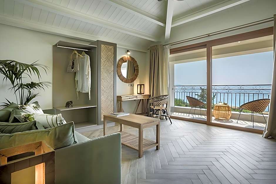 Photo 1 of 10 of Suite, Sea View