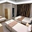 Grand Black Hotel