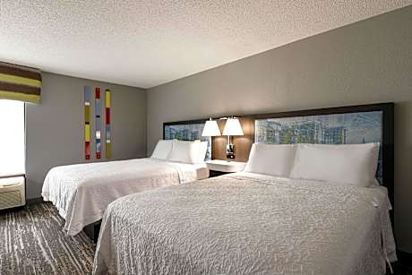 Room with Two Queen Beds - Non-Smoking