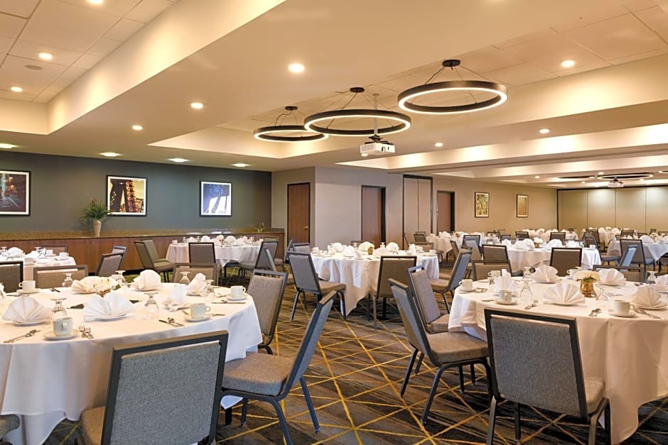 Holiday Inn Oakland Airport By IHG