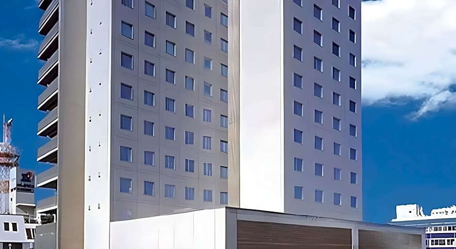 Cypress Garden Hotel