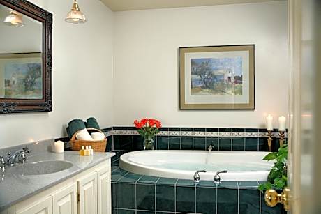 Double Room with Spa Bath