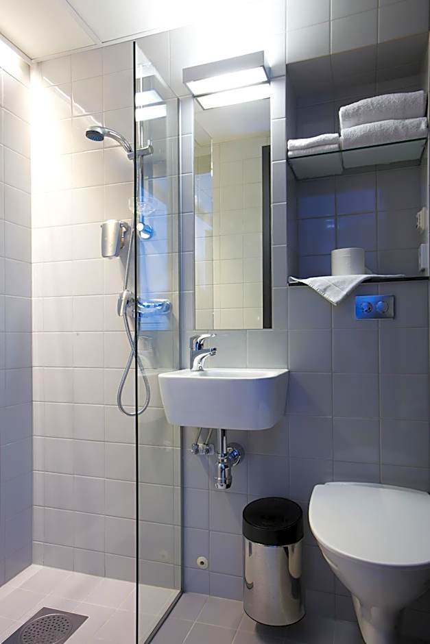 Comfort Hotel City
