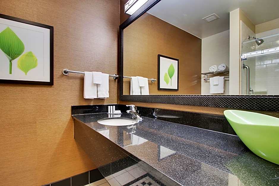 Fairfield Inn & Suites by Marriott Ottawa Starved Rock Area