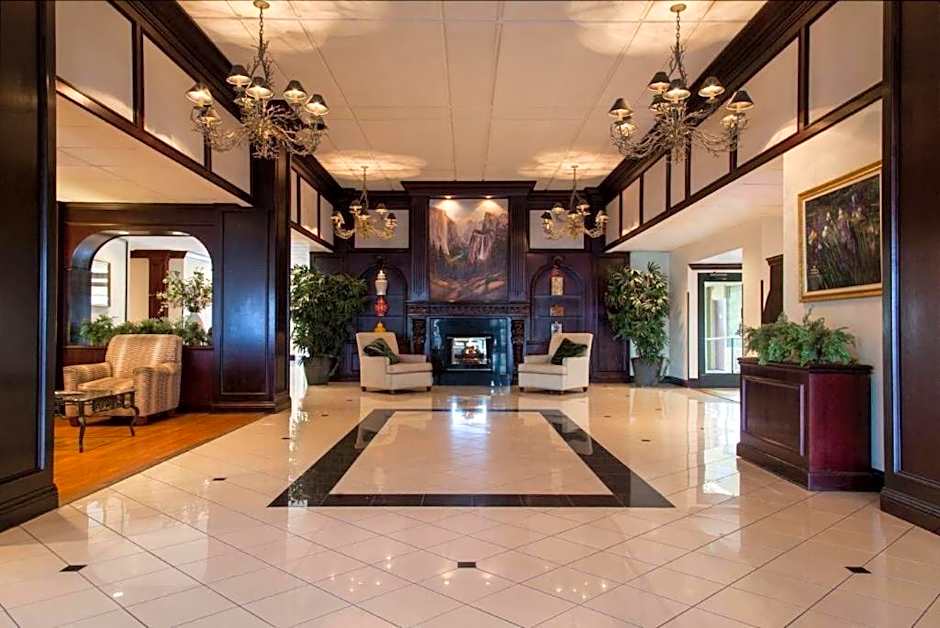 Park Pointe Hotel